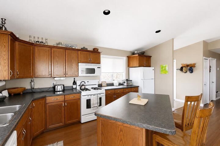 Property Photo:  22 9 Street  AB T0G 2A0 
