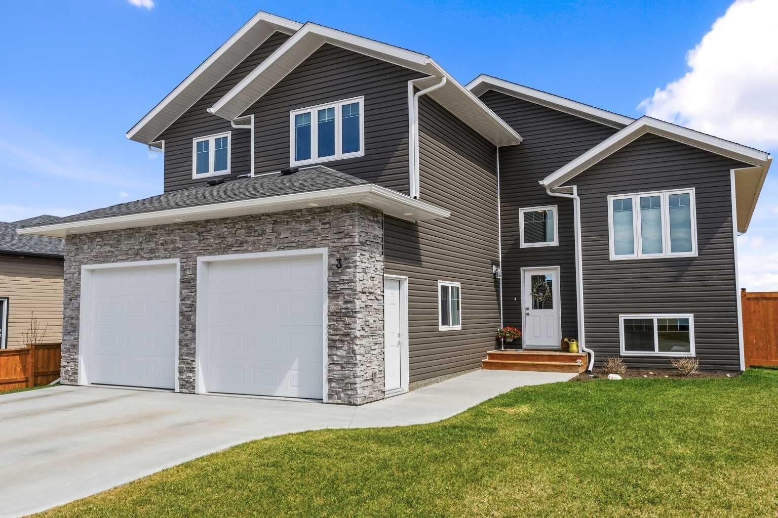 Property Photo:  3 Rockhaven Way  AB T7S 0E5 