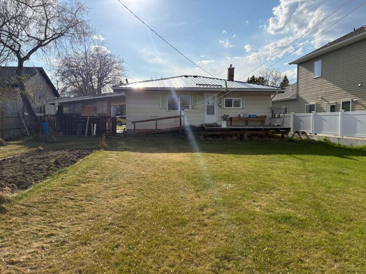 Property Photo:  5223 49 Street  AB T4T 1G6 