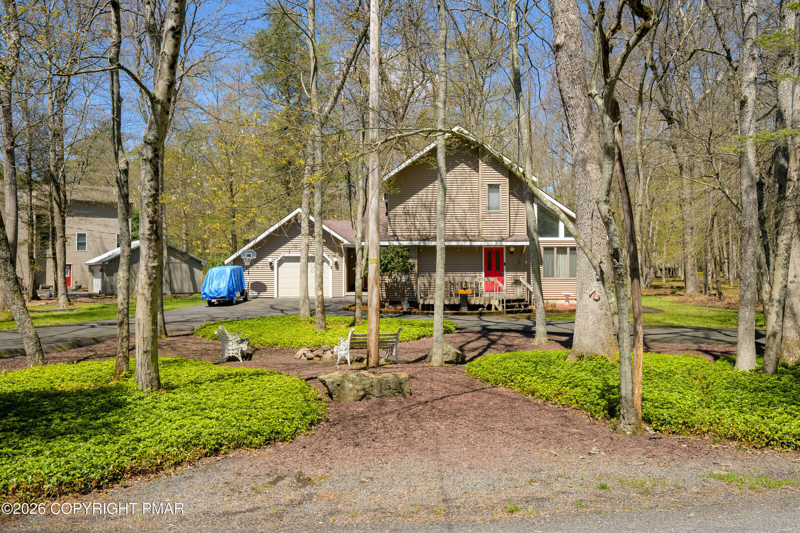 Property Photo: 143 Longfellow Circle PA 18210