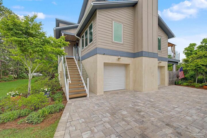 Property Photo:  1132 Soundview Trl  FL 32561 
