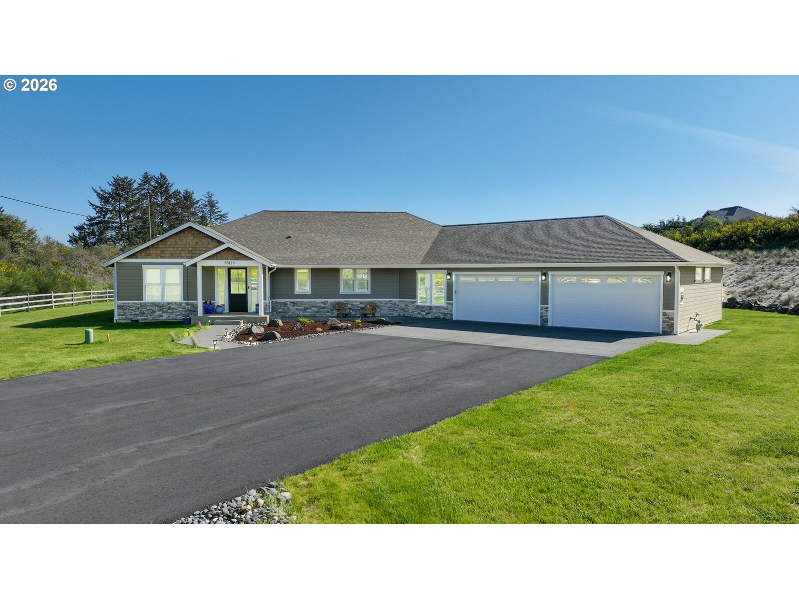 Property Photo: 89120 Arrowhead Rd OR 97146