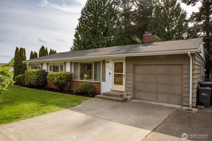 Property Photo:  19312  48th Avenue W  WA 98036 
