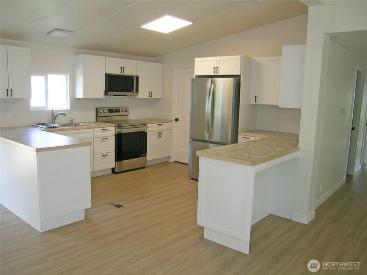 Property Photo:  921  Autumn Lane 256  WA 98229 