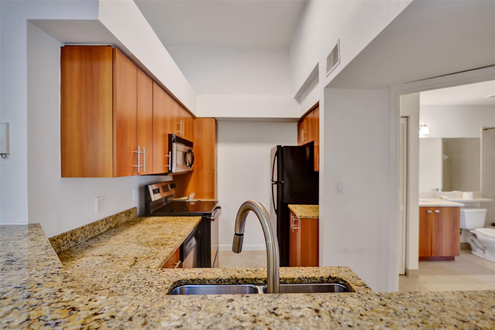 Property Photo: 1050 Crystal Way N FL 33444
