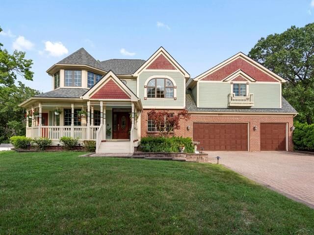 Property Photo:  3172 Pine Tree Court  MI 48329 
