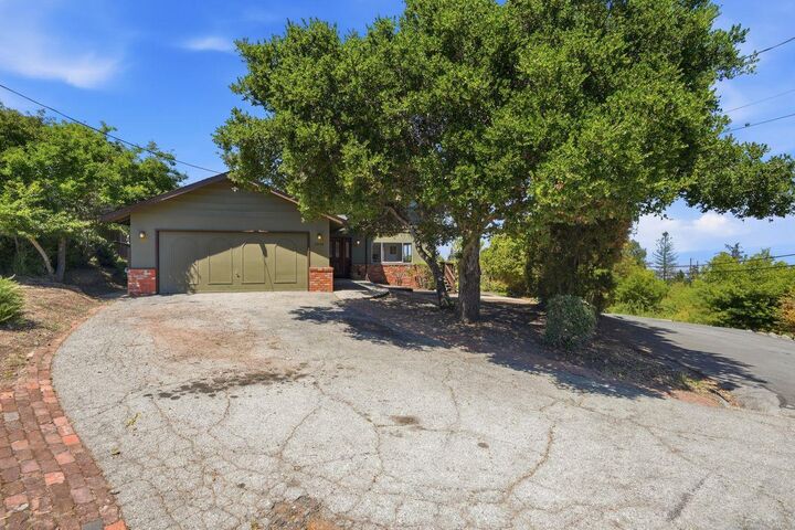 Property Photo:  3950 Brookline Way  CA 94062 