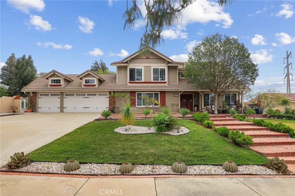 Property Photo:  2240 N Campus Avenue  CA 91784 