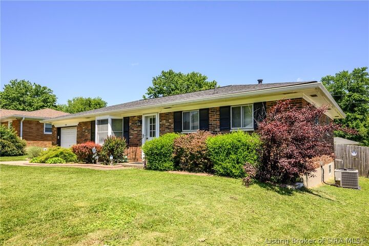 Property Photo:  722 W Delaware Court  IN 47172 