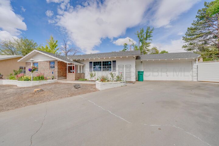 Property Photo:  3005 Northwood Circle  NM 87402 