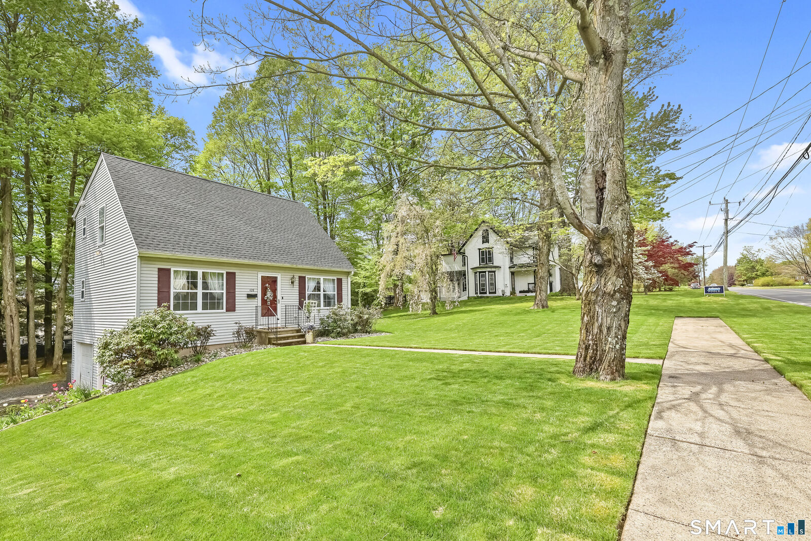Property Photo: 428 Washington Street CT 06010