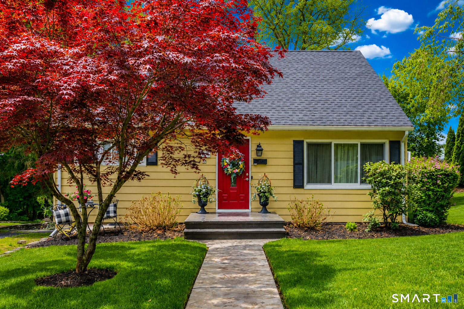 Property Photo:  159 Arden Road  CT 06708 