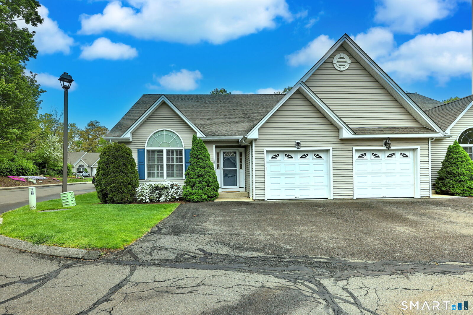 Property Photo:  30 Prosperity Court 12  CT 06489 