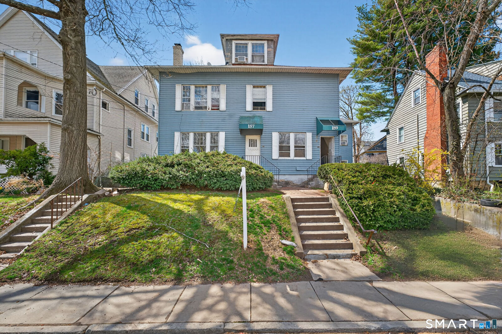 Property Photo:  187 Whitney Street A1  CT 06105 