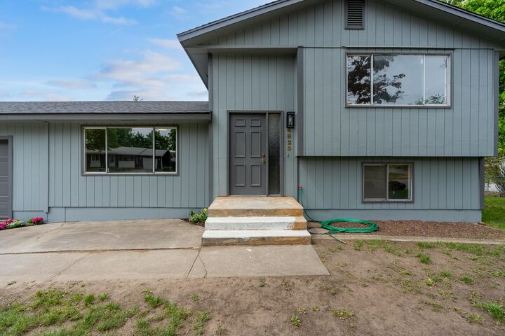 Property Photo:  4823 N Isenhart Rd  WA 99216 