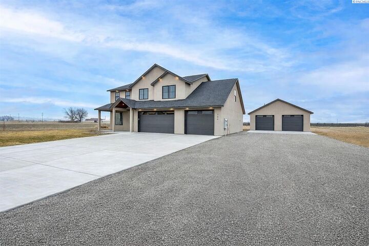 Property Photo:  184 Taylor Lane  WA 99301 