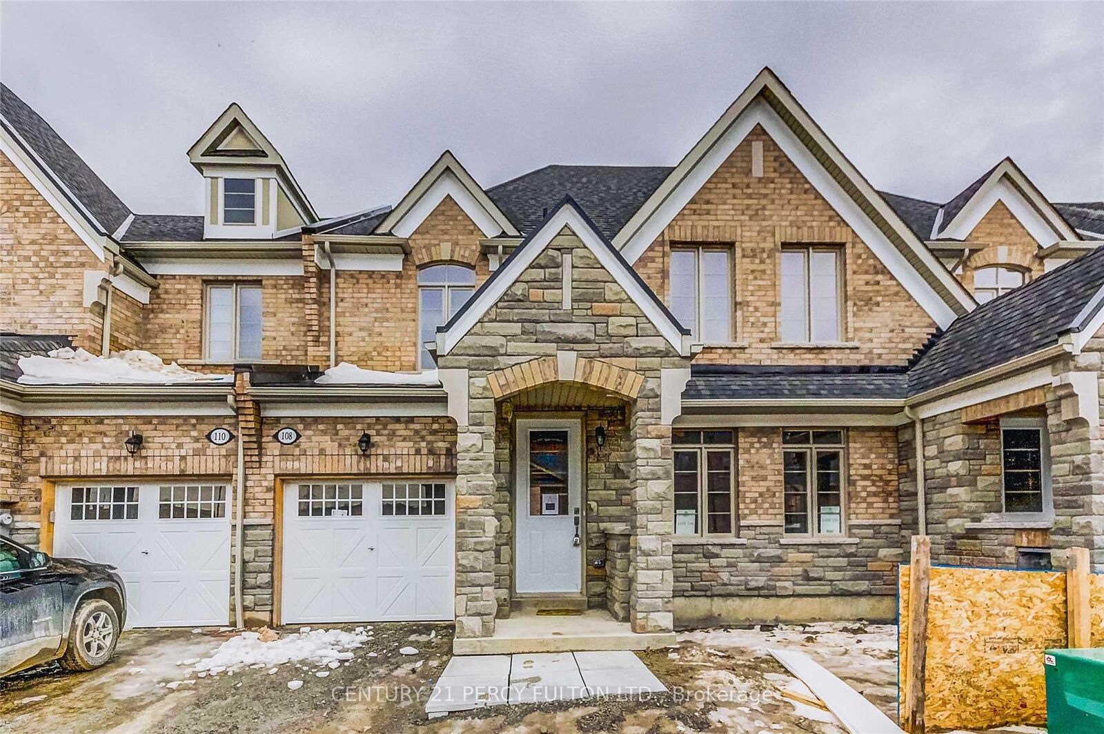 Property Photo:  108 Workmen'S Circle  ON L1T 0N9 