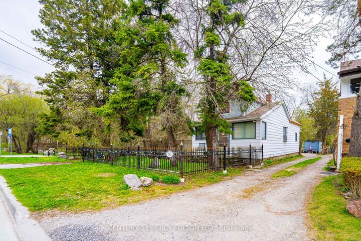 Property Photo: 595 North Lake Road ON L4E 3B9