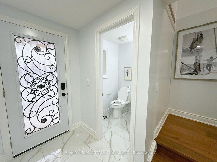 Property Photo: 498 Bankside Drive ON N2N 3J3
