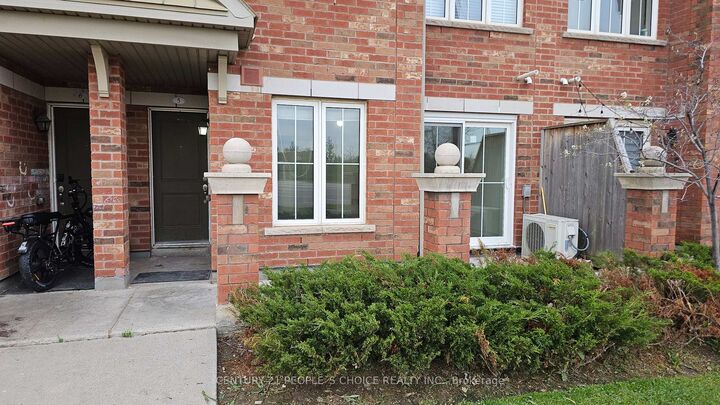 Property Photo:  2500 Post Road #5  ON L6H 0K1 