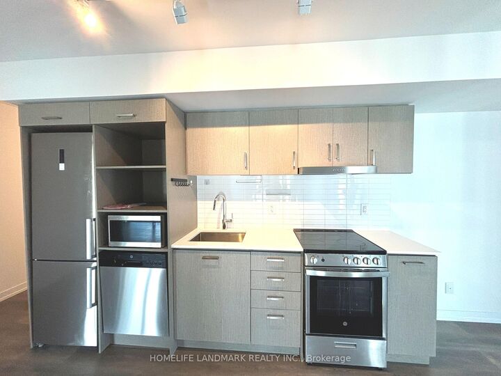 Property Photo: 219 Dundas Street E 1107 ON M5A 0V1