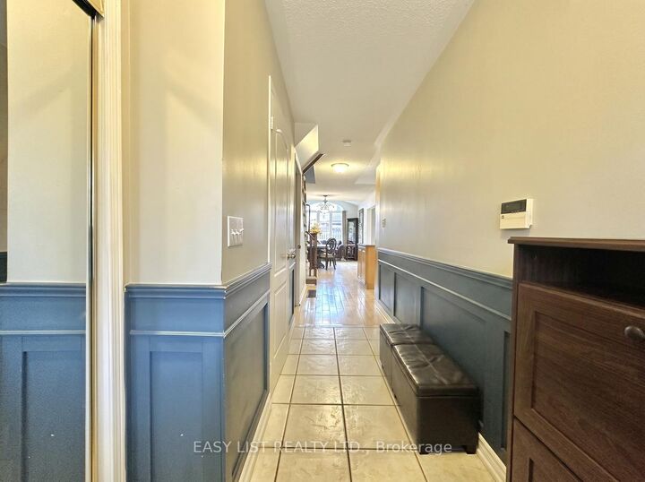 Property Photo: 1104 Carding Mill Place ON L5W 1C4