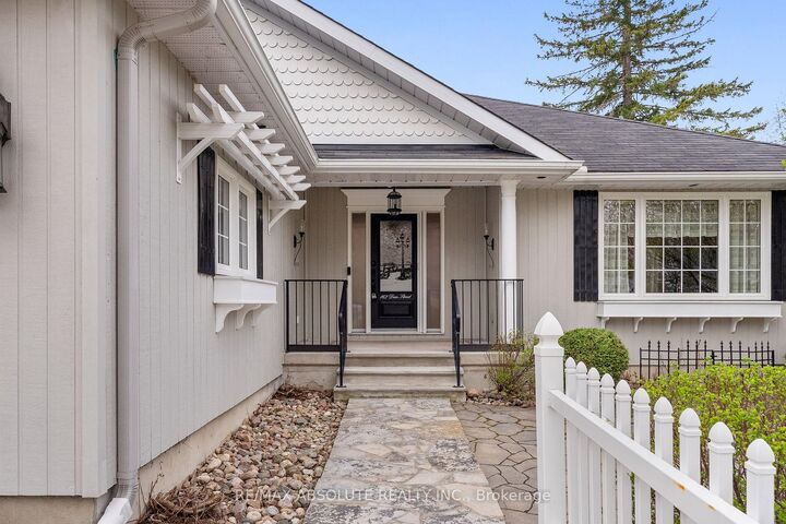 Property Photo: 162 Dan Street ON K7S 1V4