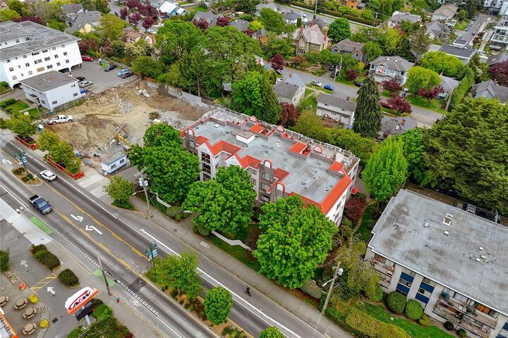 Property Photo:  873 Esquimalt Rd 107  BC V9A 3M5 