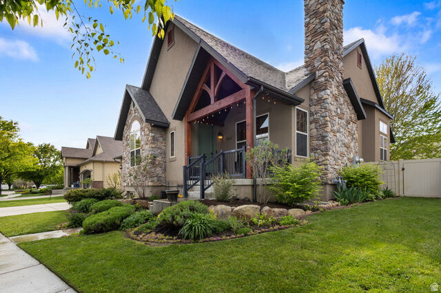 Property Photo:  882 S Sego Lily Way  UT 84664 