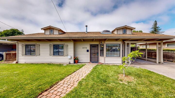 Property Photo:  879 Yulupa Avenue  CA 95405 