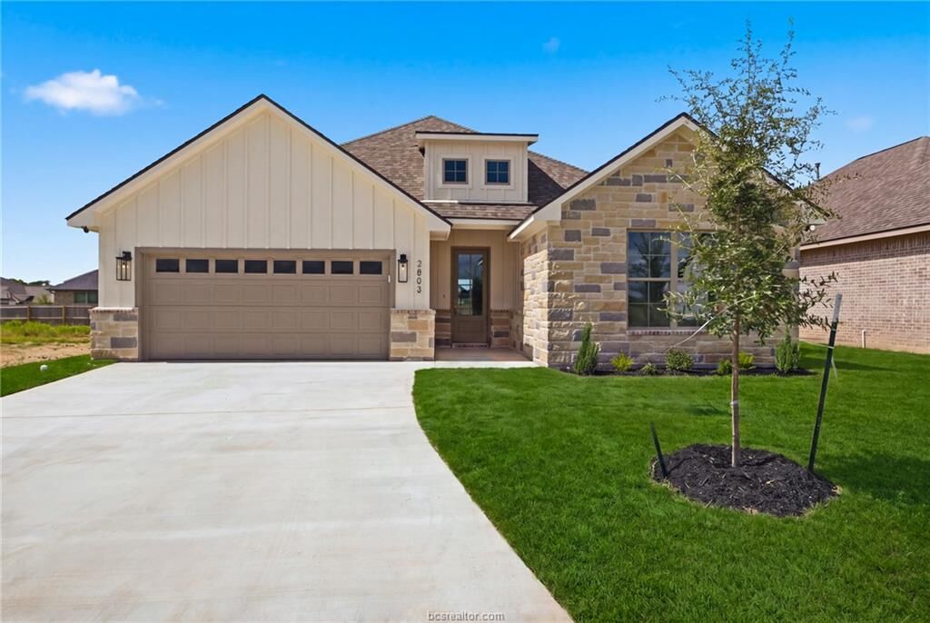 Property Photo:  2803 Captain Drive  TX 77808 