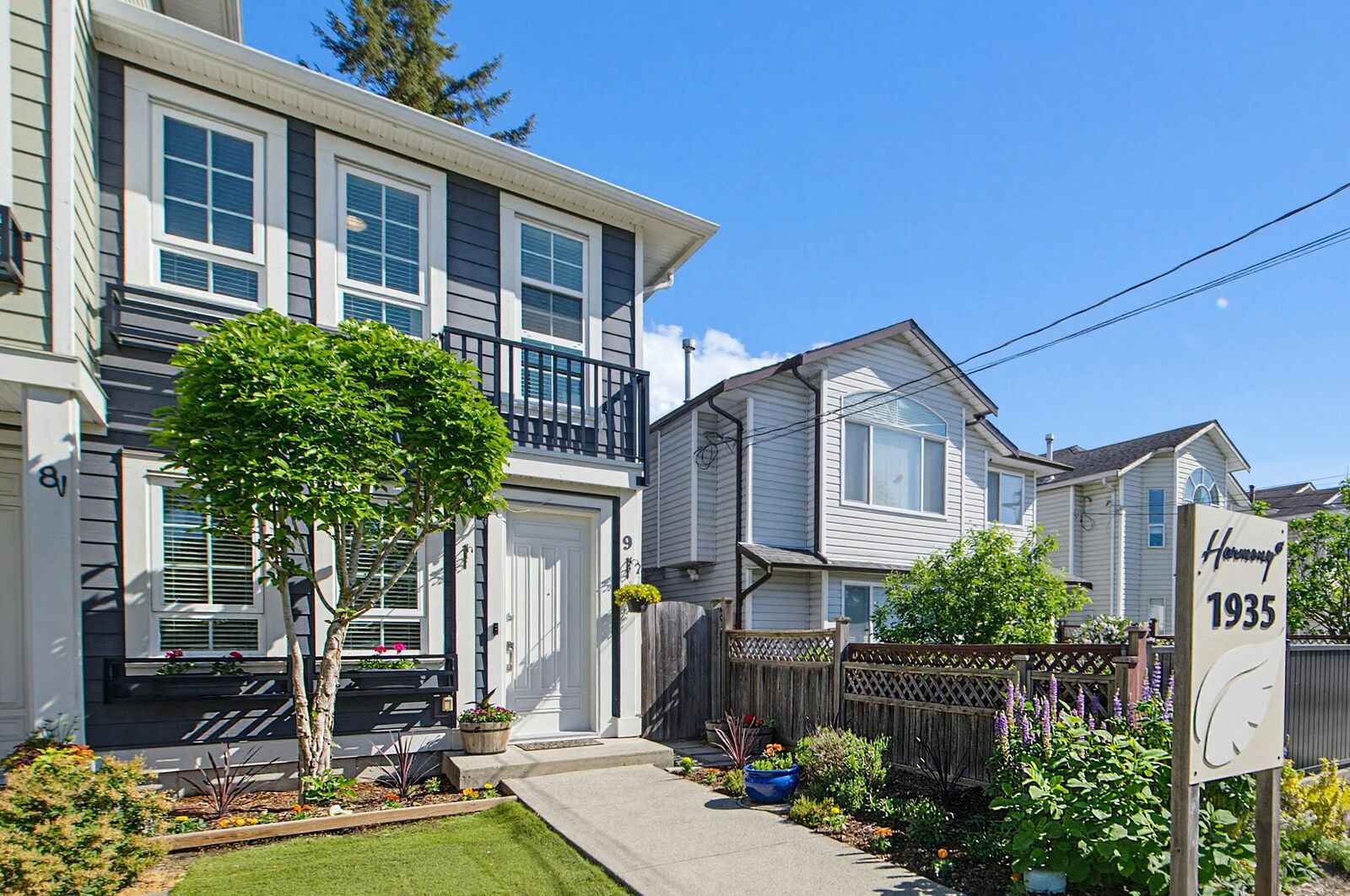 Property Photo:  1935 Manning Avenue 9  BC V3B 1L3 
