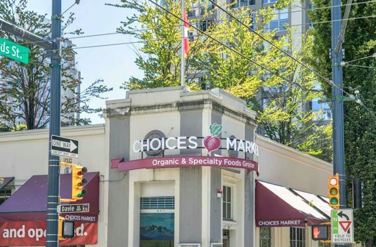 Property Photo:  1323 Homer Street 1605  BC V6B 5T1 