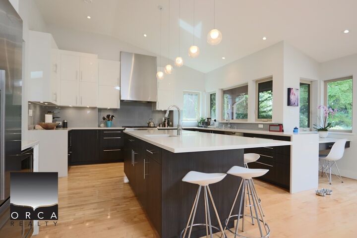 Property Photo:  3685 Sunnycrest Drive  BC V7R 3C5 
