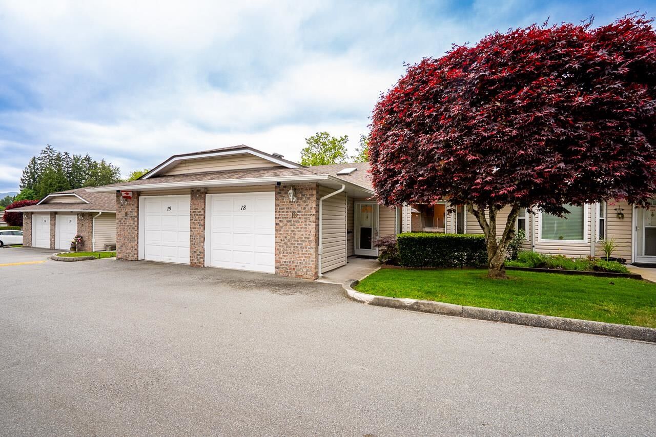 Property Photo:  22308 124 Avenue 18  BC V2X 0R6 