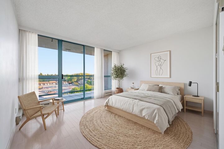 Property Photo:  7500 Granville Avenue 908  BC V6Y 3Y6 
