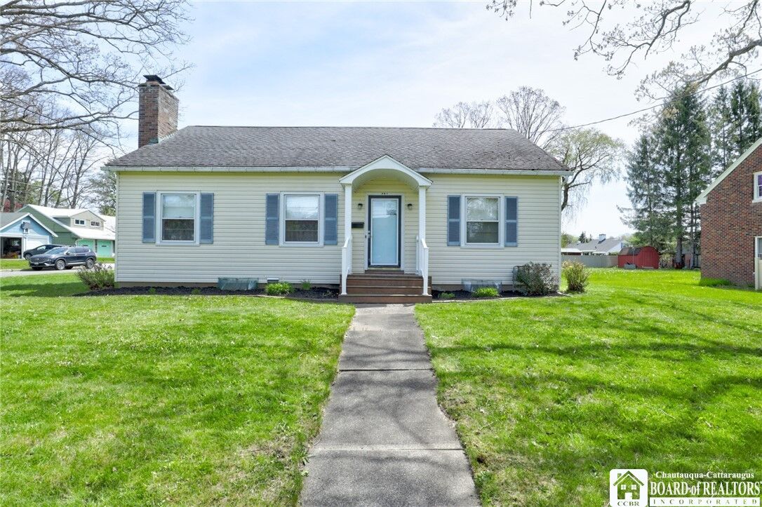 Property Photo:  261 Cole Avenue  NY 14701 