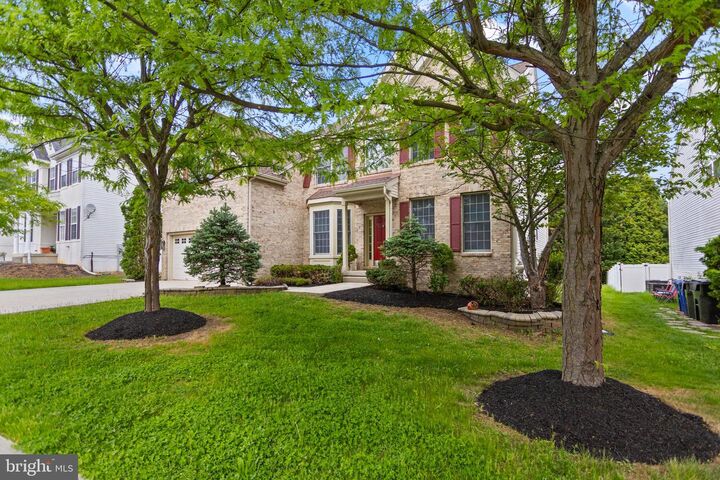 Property Photo:  5 Springhouse Court  NJ 08505 