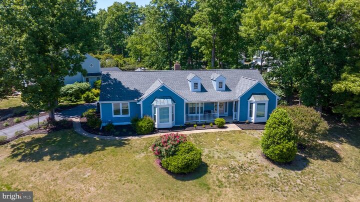 Property Photo:  4810 Queensbury Circle  VA 22408 