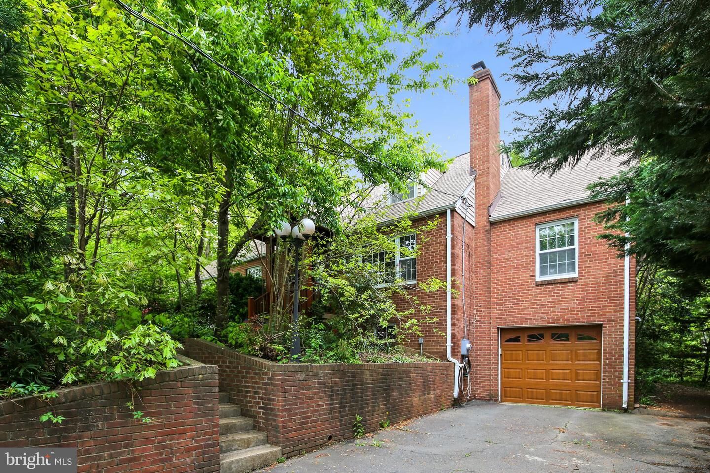 Property Photo:  2325 Highland Avenue  VA 22046 
