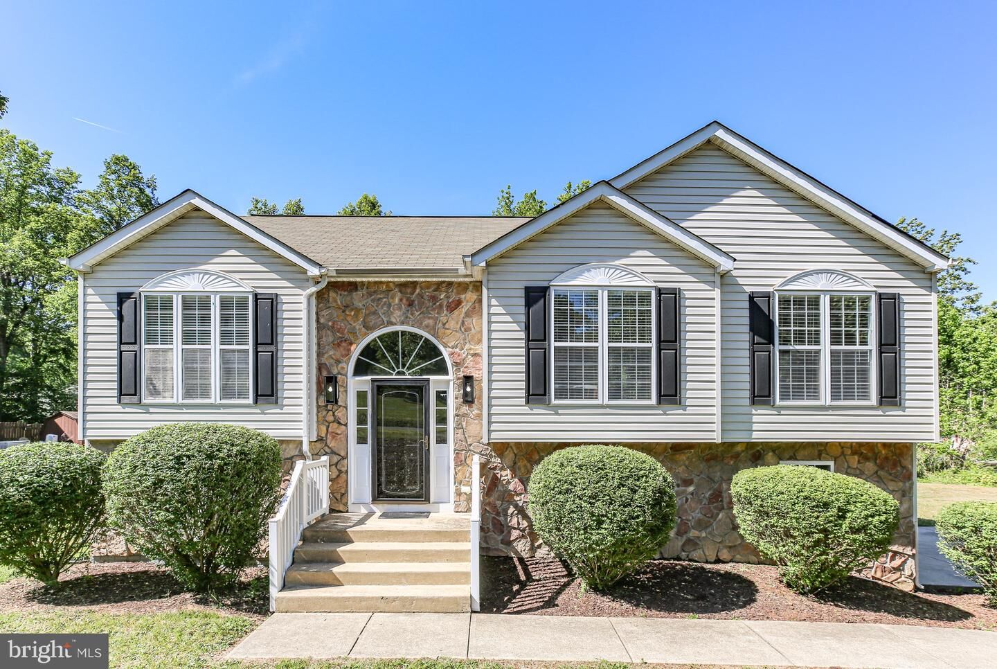 Property Photo: 424 Laurel Avenue VA 22408