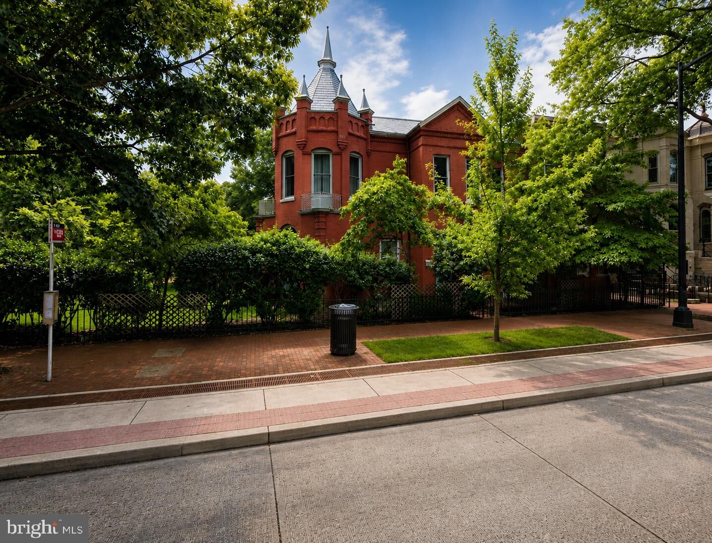 Property Photo:  801 Massachusetts Avenue NE  DC 20002 