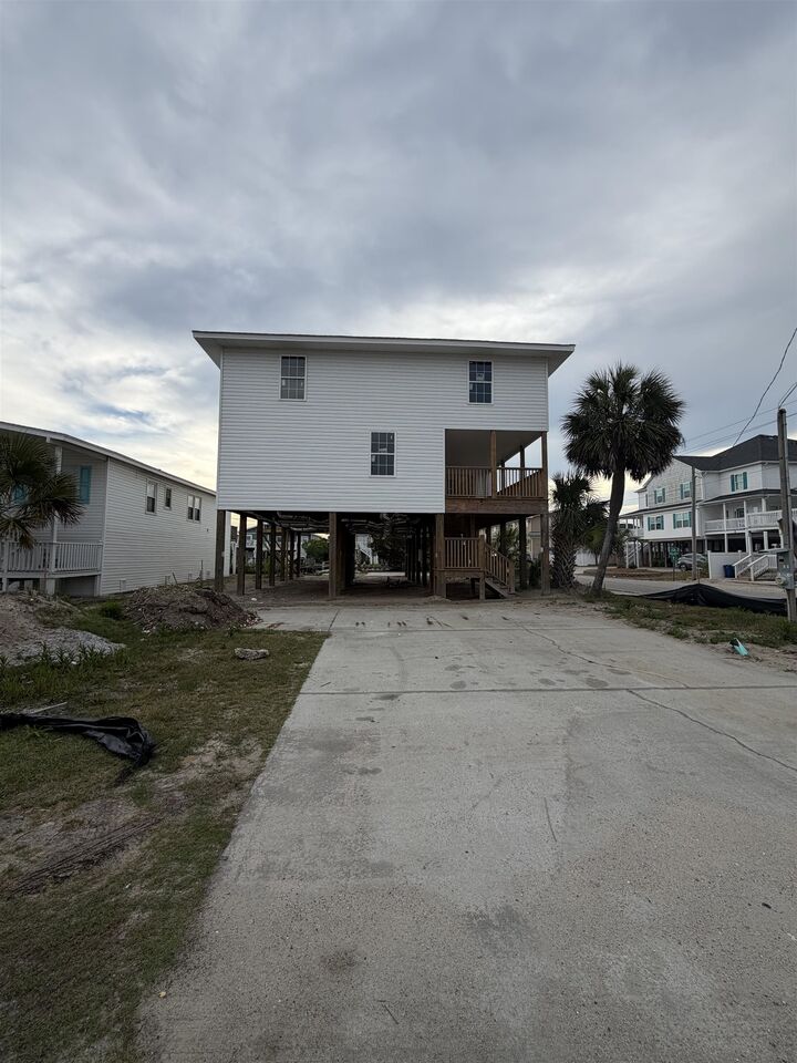Property Photo:  300 44th Ave. N  SC 29582 