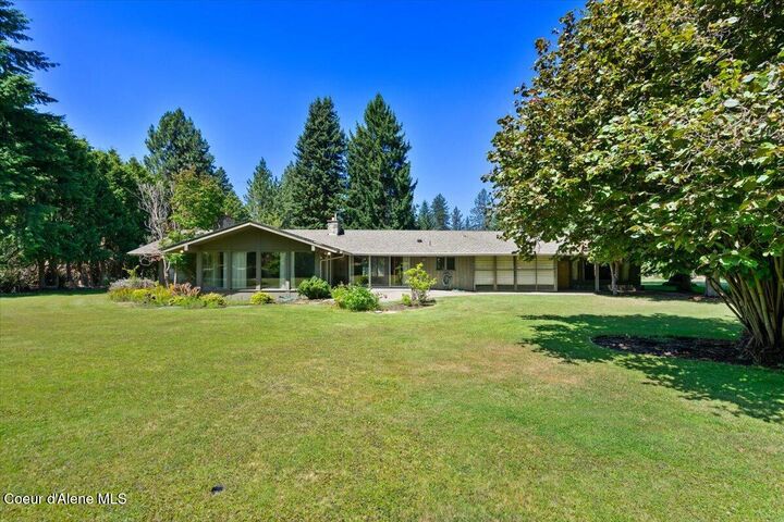 Property Photo:  9603 N Strahorn Rd  ID 83835 