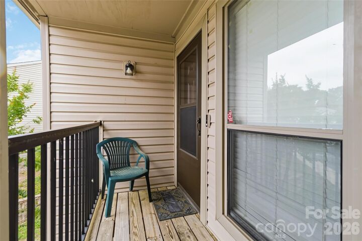 Property Photo:  11033 Cedar View Road  NC 28226 
