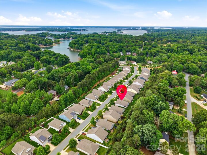 Property Photo:  2444 Seagull Drive  NC 28037 