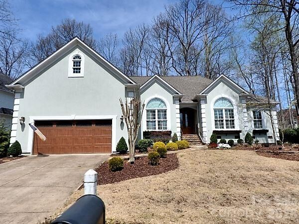 Property Photo:  5028 Foxbriar Trail  NC 28269 