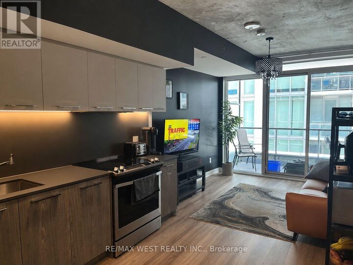 Property Photo:  30 Baseball Place 607  ON M6N 2N7 