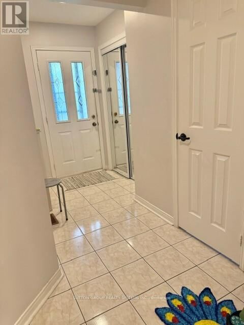 Property Photo:  5553 Richmeadow Mews Upper  ON L4Z 3T4 