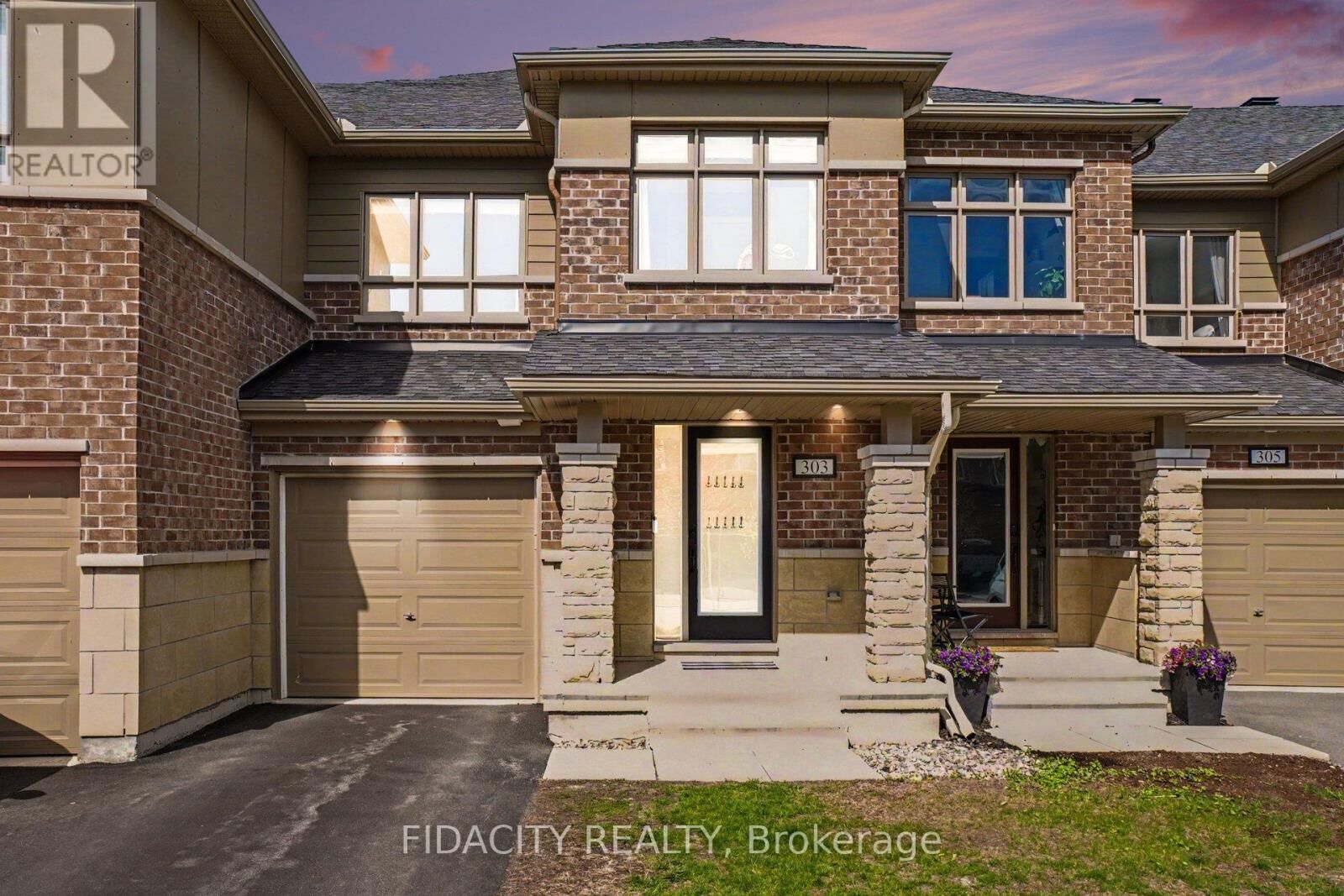 Property Photo:  303 Lipizzaner Street  ON K2S 0X8 